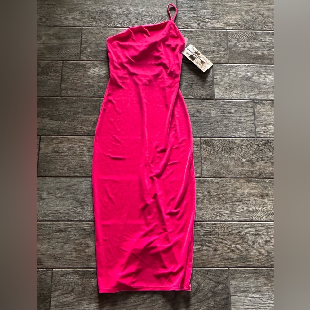 Elegant Pink Strapless Dress